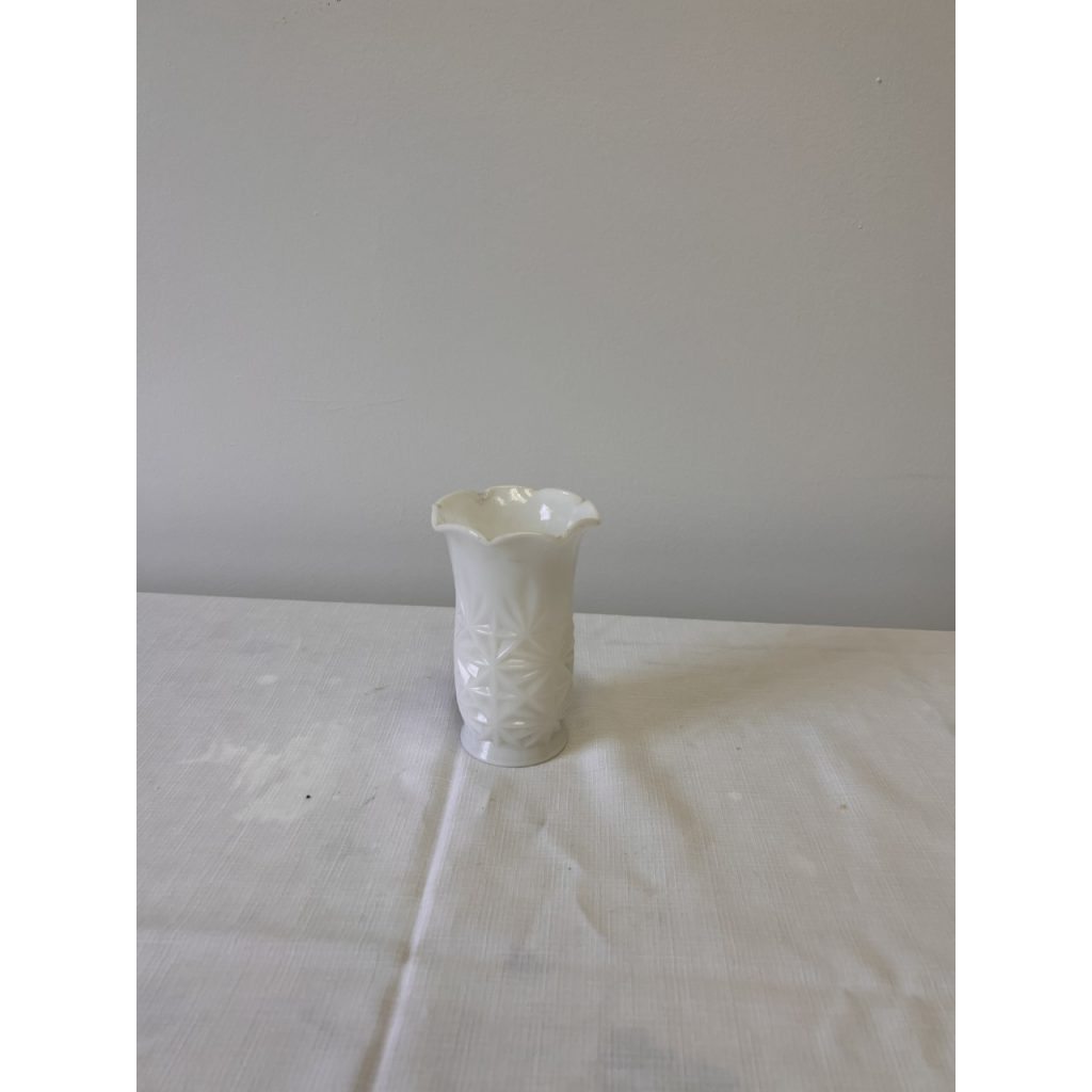 Medium Milkglass